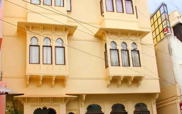 Hotel Boheda Palace
