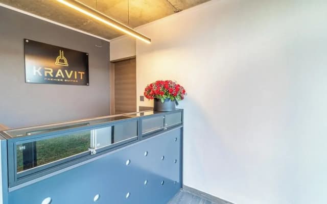 Kravit Premier Suites