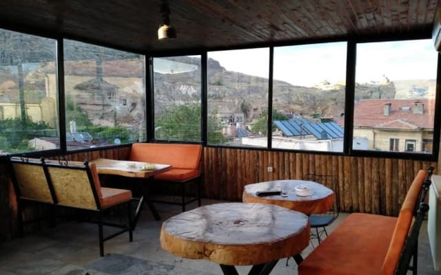 Sandık Cave Suites