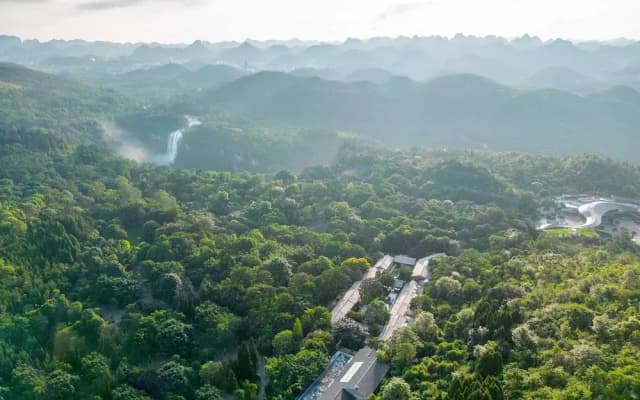 Yaojia Waterfall Village Resort