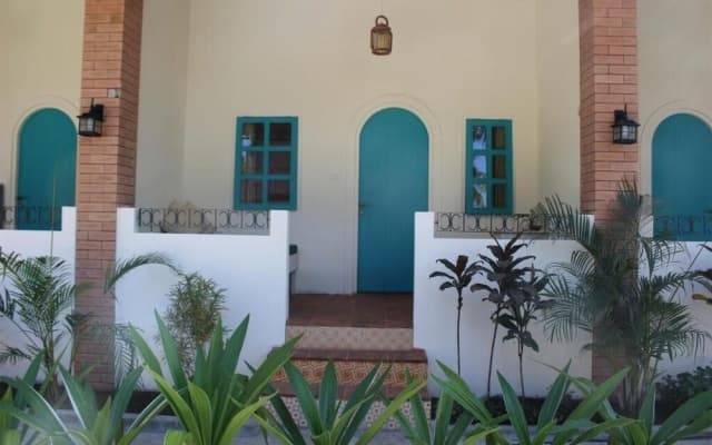 White Coconut Cottage