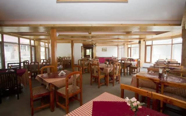 OYO Premium Log Huts