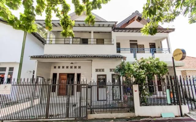 OYO Life 91374 Asia Stay Semarang Syariah