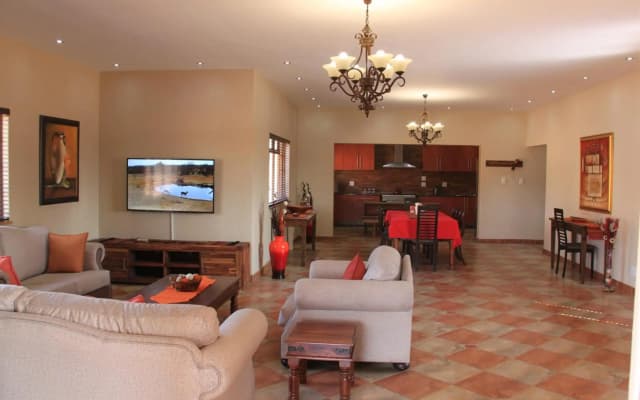 Hornbills Rest Country Home