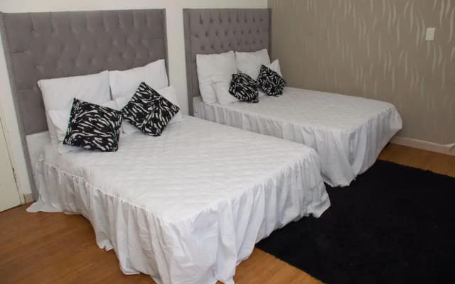 Selina Airport Lodge #Emzini