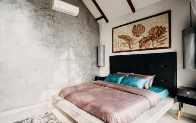 Novella Concept Hotel & Cafe