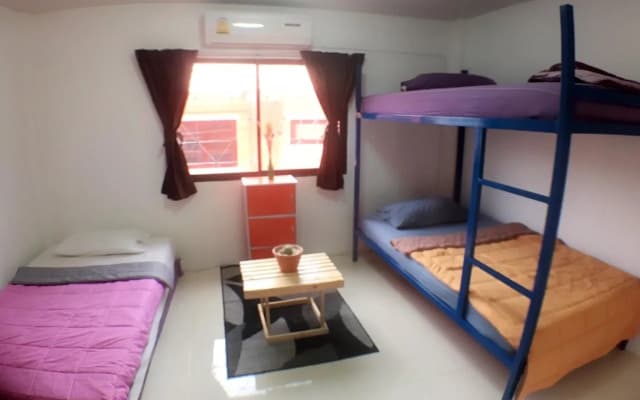 Green Leaf Guest House