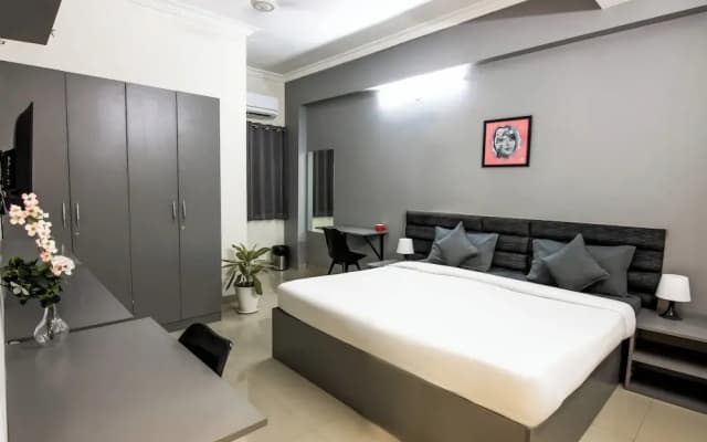 Housr 50 Luxury Rooms Near Cyber Tower