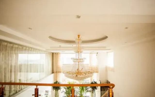 Home Inn Huayi Selected Hotel