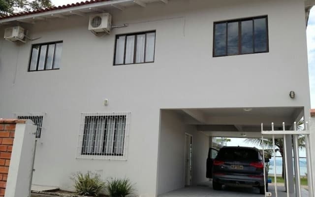 Casa Pura Vida