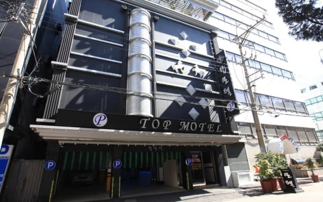Top Motel
