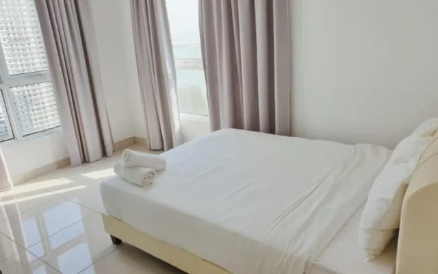 Mansion One 3 Bedroom SEAVIEW Gurney Georgetown 1-13Pax