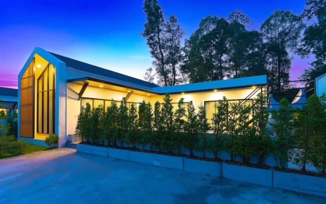 Villa Paramount 2