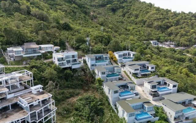 Seaview Hillside 3BR Infinity Pool V254