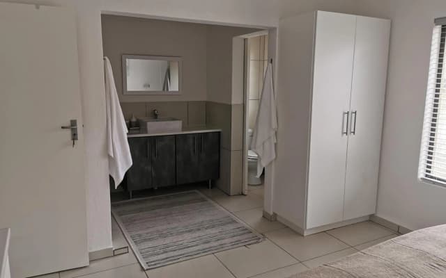 Gemsbok Place
