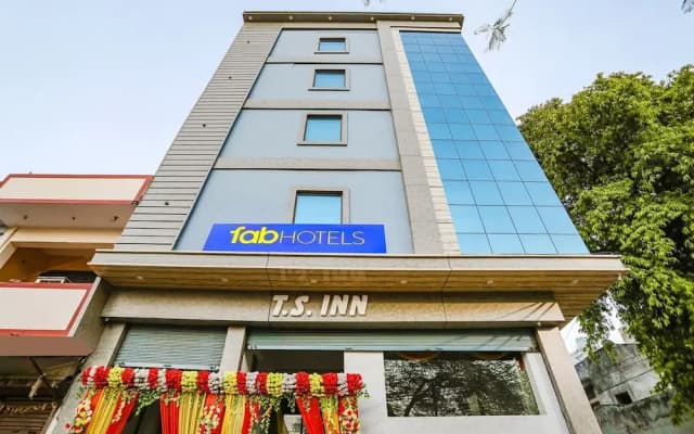 Fabhotel Ts Inn
