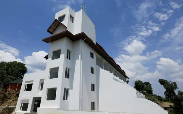 Jungle Livinn Camps and Retreat