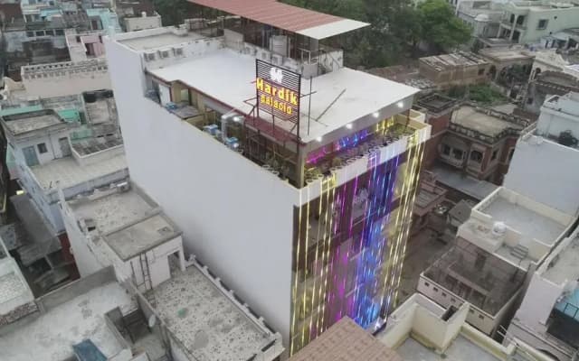 Hotel Hardik Palacio