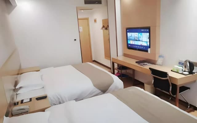 GreenTree Inn Baoding Qingyuan District Jianshe North Road Express Hotel