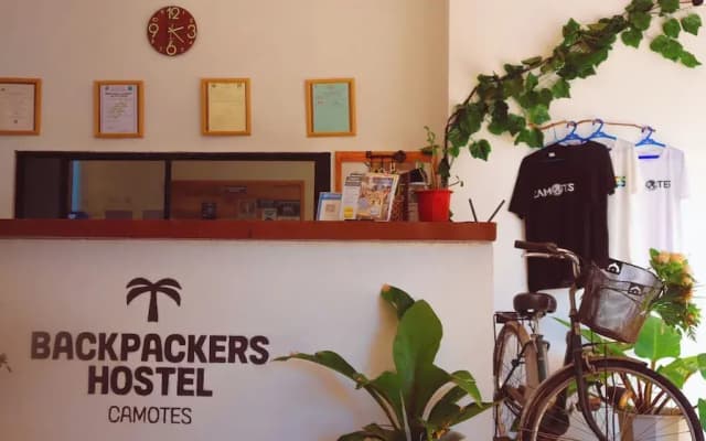 Camotes Backpackers Hostel