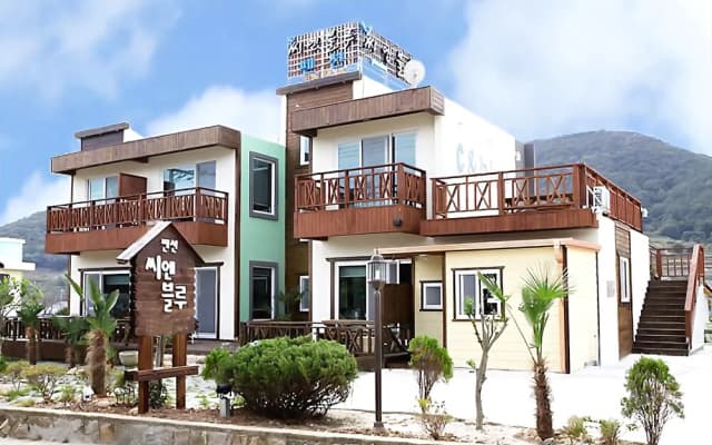 Namhae Sea and Blue Pension (four seasons hot water pool)