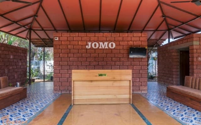 Jomo Resort