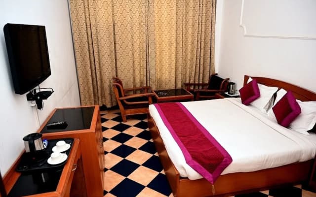 Hotel Hemkunth