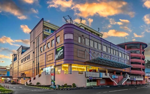 Grand Whiz Megamas Manado