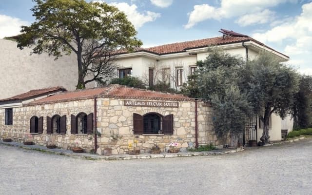 Artemis Selcuk Suites