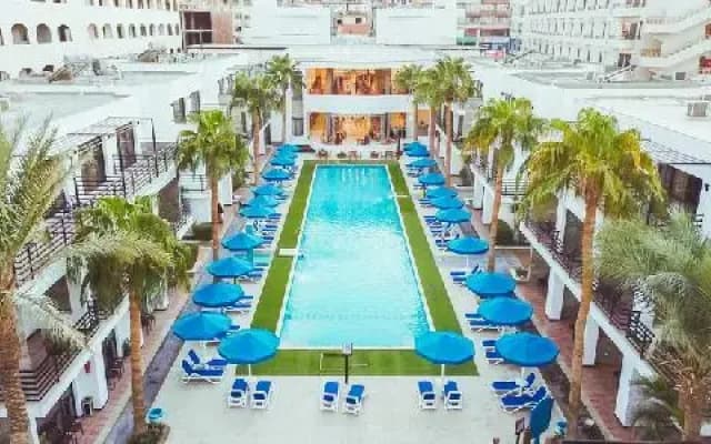 La Rosa Waves Beach Resort And Aqua Park