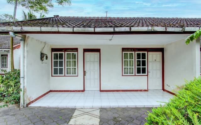 Hotel O Asta Guesthouse