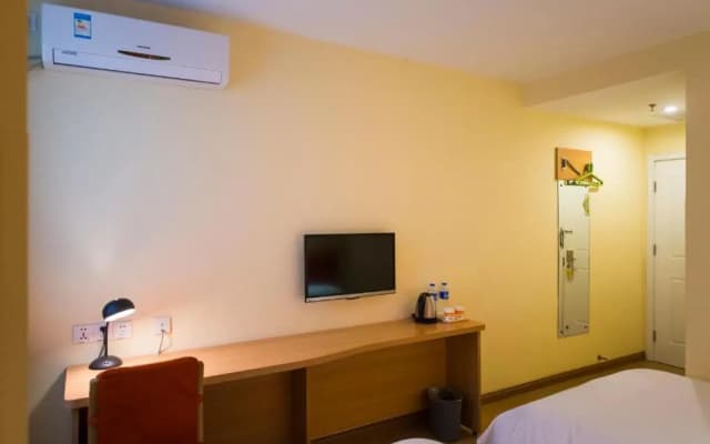Home Inn Nantong Shiji Avenue Chongchuan Technology Park