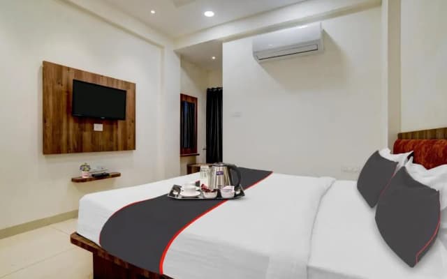 Collection O Hotel Task