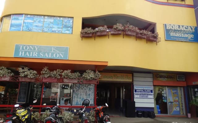 Corazon Tourist Inn