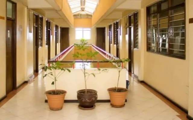 Avenue Suites Hotel