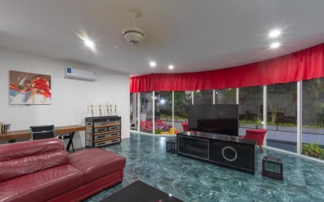 Luxurious 10-bedroom Villa With Private Pool in Chalong, Phuket