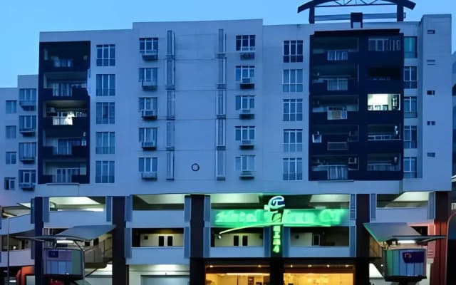 Hotel Tebrau CT