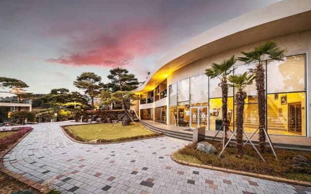 Goseong Hansan Marina Resort