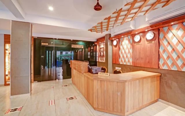 Super OYO Townhouse 865 Edasserys Sea Pearl