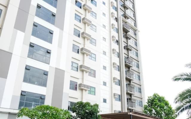 Studio Condo at Horizons 101