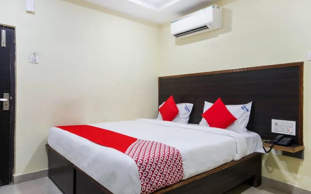 OYO Flagship 76936 Hotel Durga Bhavani Residency