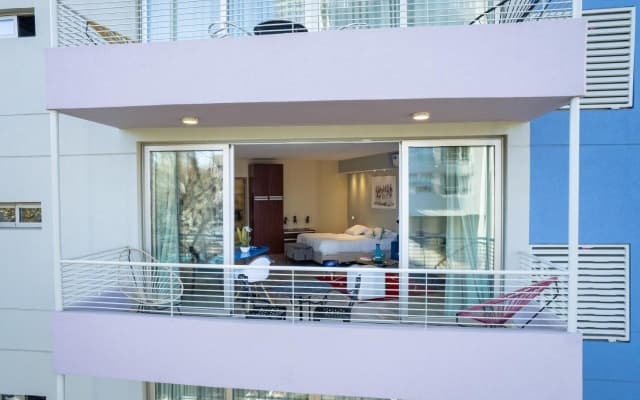 Shoshana Hotel Boutique