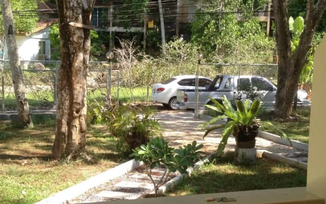 Kathu Waterfall Bungalow