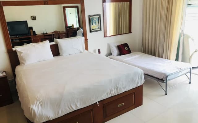 View Talay 6 Condominium by Honey