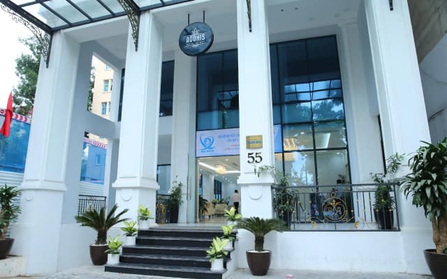 Adonis Hotel