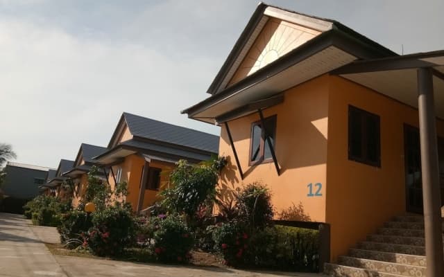 Baan Mek Lom