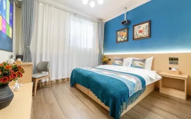 Lanyue Boutique Bed and Breakfast (Yingtianmen Branch, Luoyi Ancient City)