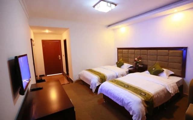 Huajianji Courtyard Home stay