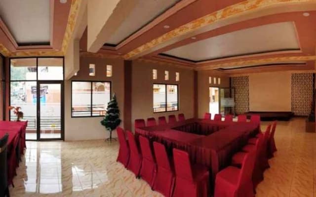 Hollymoon Sekar Ayu Hotel