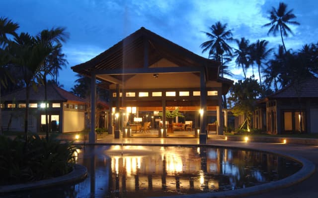 Clove Beach Wadduwa